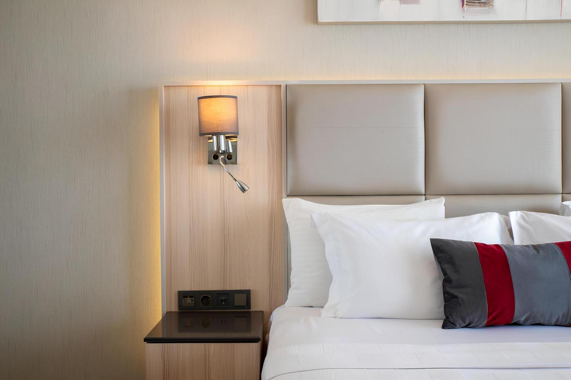 Ramada By Wyndham Fethiye Oludeniz Adult Only Hotel ภายนอก รูปภาพ