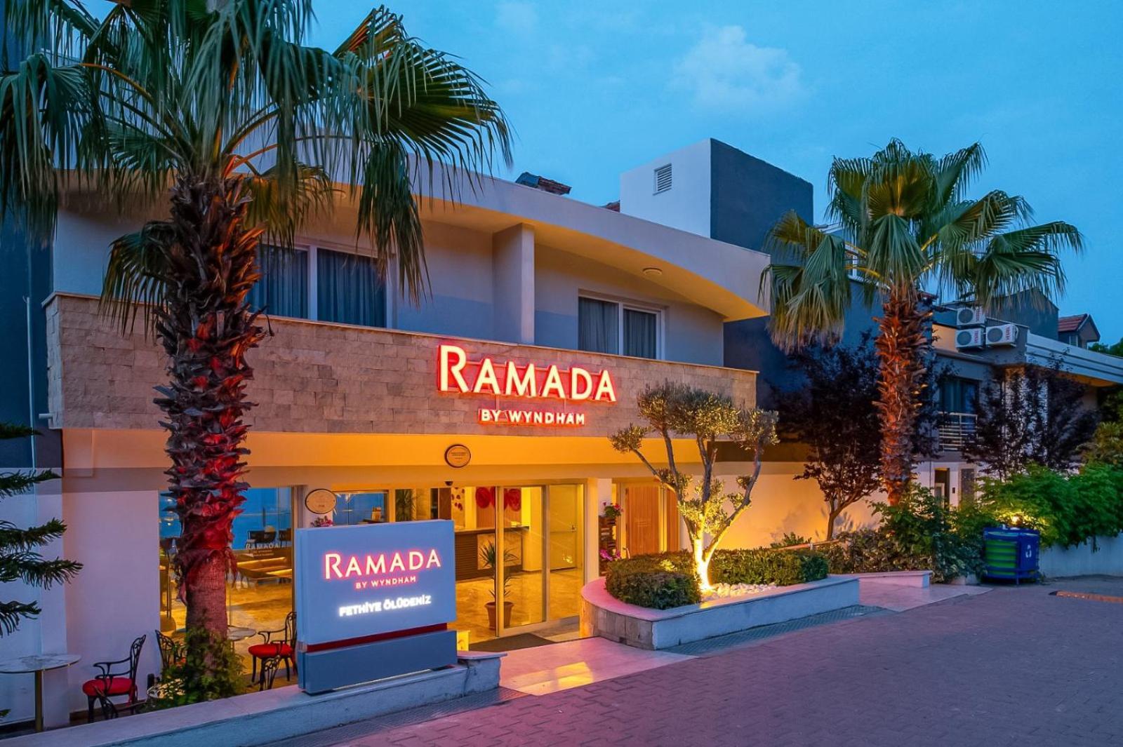 Ramada By Wyndham Fethiye Oludeniz Adult Only Hotel ภายนอก รูปภาพ