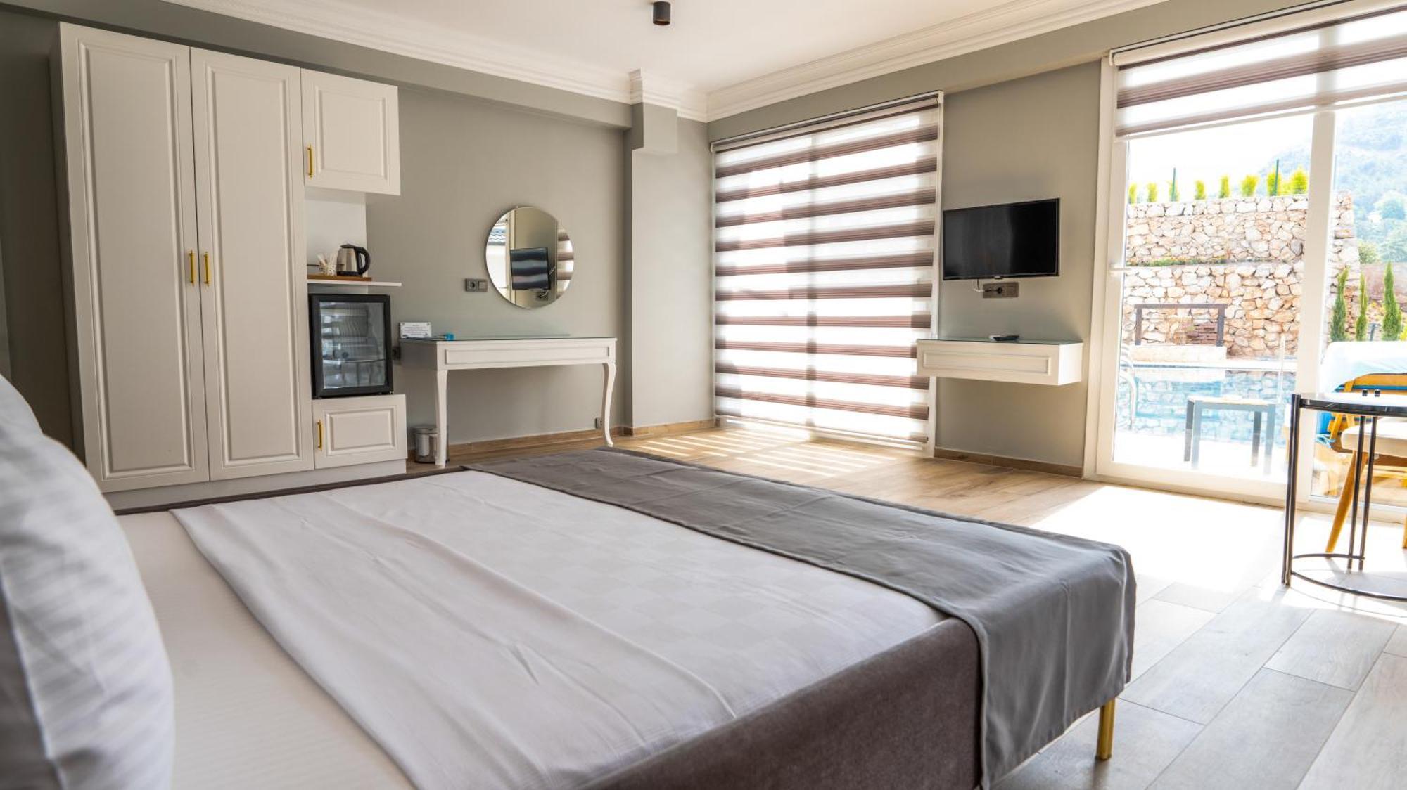 Ramada By Wyndham Fethiye Oludeniz Adult Only Hotel ภายนอก รูปภาพ