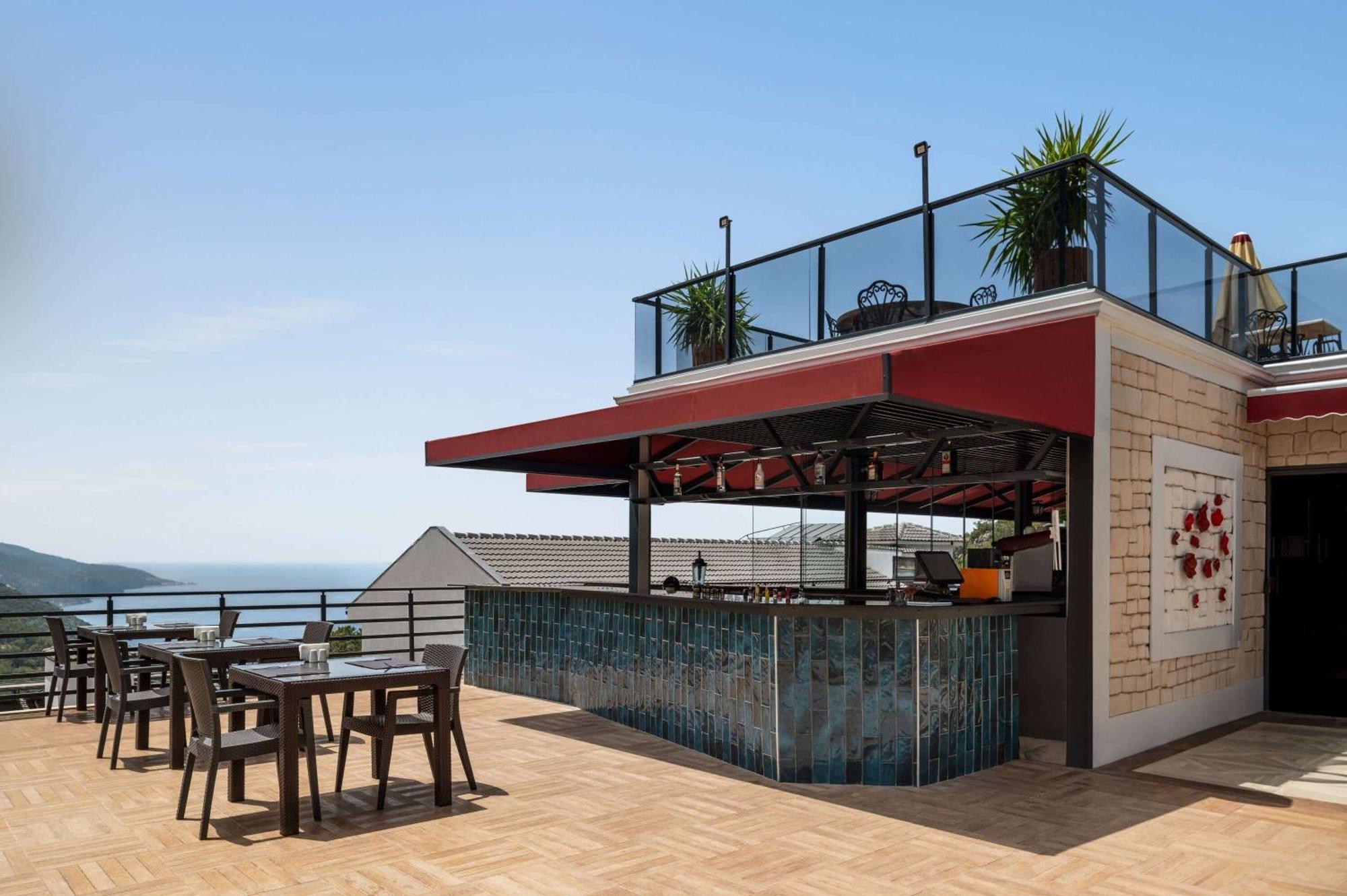 Ramada By Wyndham Fethiye Oludeniz Adult Only Hotel ภายนอก รูปภาพ